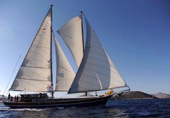 Stella Queen Yacht Charter in Ionian Islands
