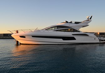 Malolo yacht charter Sunseeker Motor Yacht
                                    