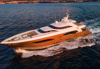 Quantum H Yacht Charter in French Riviera