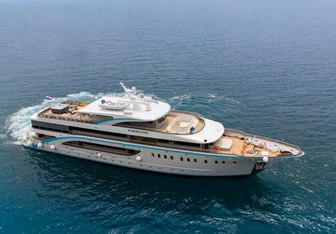 Freedom Yacht Charter in Split