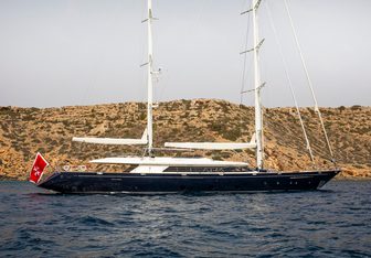 Perseus Yacht Charter in Lérins Islands