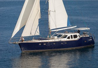 MYOSOTIS Yacht Charter in Anacapri