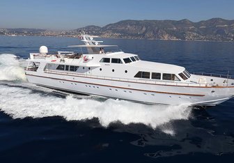 Nauta Teaser Yacht Charter in Amalfi Coast