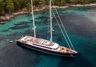 Nocturno yacht charter Rayburn Custom Yachts Motor/Sailer Yacht
                                    