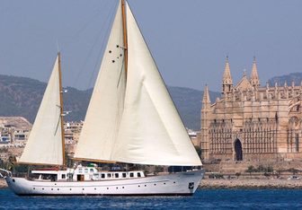 Southern Cross Yacht Charter in The Balearics