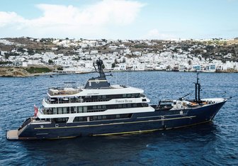 Force Blue Yacht Charter in Capri