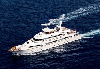 Jojo Yacht Charter in Corsica