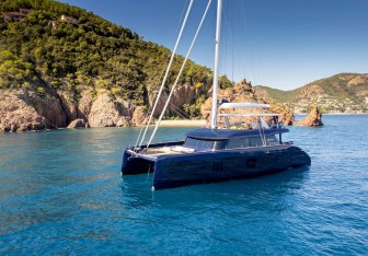 Hu-Lysse yacht charter Sunreef Yachts Sail Yacht