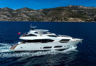 Take Off Yacht Charter in Antibes