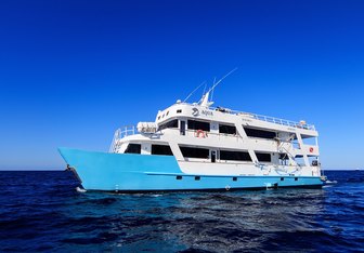 Aqua Yacht Charter in Galapagos Islands
