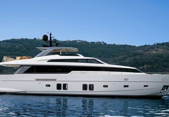 George Five Yacht Charter in Greece