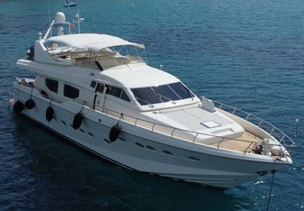 Va Bene yacht charter Posillipo Motor Yacht
                                    