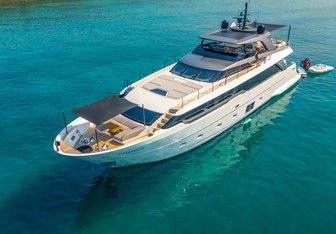 Primus Yacht Charter in Montenegro