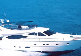 Amor Yacht Charter in Greece