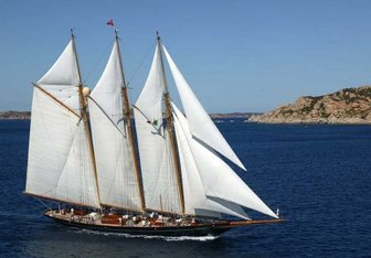 Shenandoah of Sark Yacht Charter in Formentera