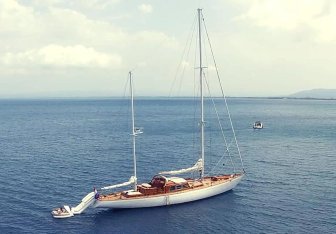 Magdalus II Yacht Charter in Capri