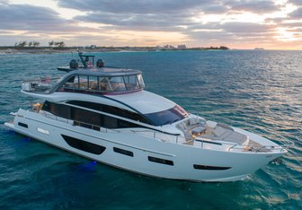 Kaos Yacht Charter in Florida