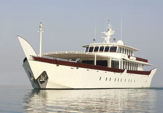 Warsan Yacht Charter in Middle East