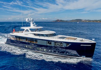 Josephine I Yacht Charter in Eze