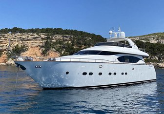 Gama Yacht Charter in Corsica