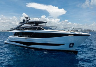 R&R yacht charter Princess Motor Yacht
                                    