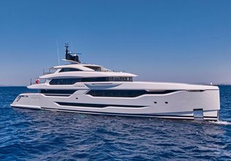 O'Madeleine yacht charter Golden Yachts Motor Yacht
                                    