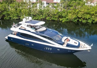 The Cabana Yacht Charter in USA