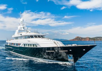 Emerald Yacht Charter in Windward Islands