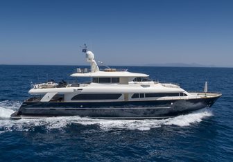 Hag Yacht Charter in Santorini