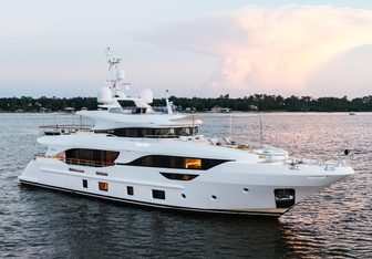 Tramonto Yacht Charter in Trellis Bay