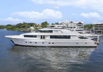 Eden Yacht Charter in Nassau