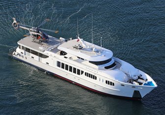 Tango yacht charter Austal Motor Yacht
                                    