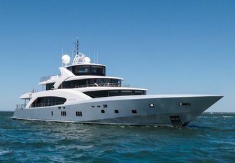 Belongers yacht charter Couach Motor Yacht
                                    