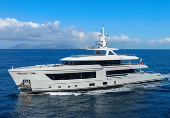 Babbo Yacht Charter in St Tropez