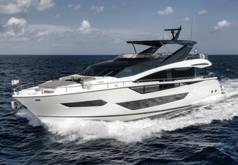 Dolce Far Niente Yacht Charter in Florida