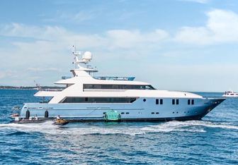 Irama Yacht Charter in Calvi