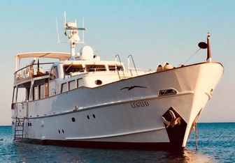 Nina Spirit of the Wind Yacht Charter in Corsica