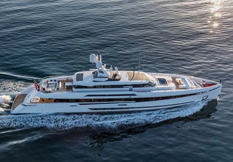 K2 yacht charter Columbus Yachts Motor Yacht