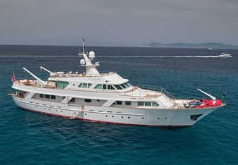 El Caran Yacht Charter in Anacapri