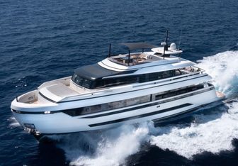Uilia Yacht Charter in Mediterranean