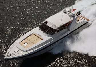 Mamba yacht charter Overmarine Motor Yacht
                                    