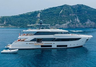 Diana II Yacht Charter in Portisco