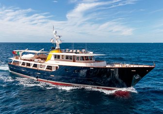 Arionas Yacht Charter in Eze