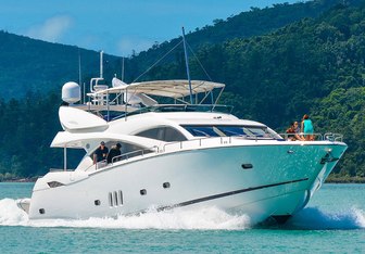 Alani Yacht Charter in Whitsundays
