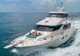 Andiamo Yacht Charter in Bahamas