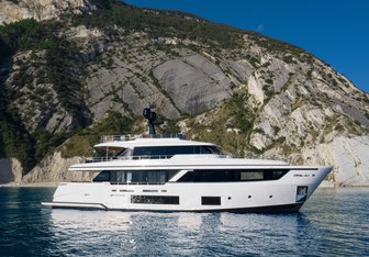 Twins Yacht Charter in Porto Cervo