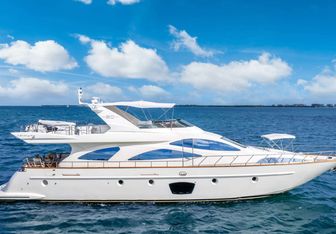 Truco II Yacht Charter in North America