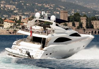 Donizetti yacht charter Sunseeker Motor Yacht
                                    