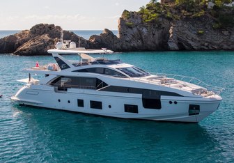 Cloudy Bay Yacht Charter in Ibiza