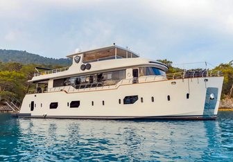 Simay M Yacht Charter in Bodrum